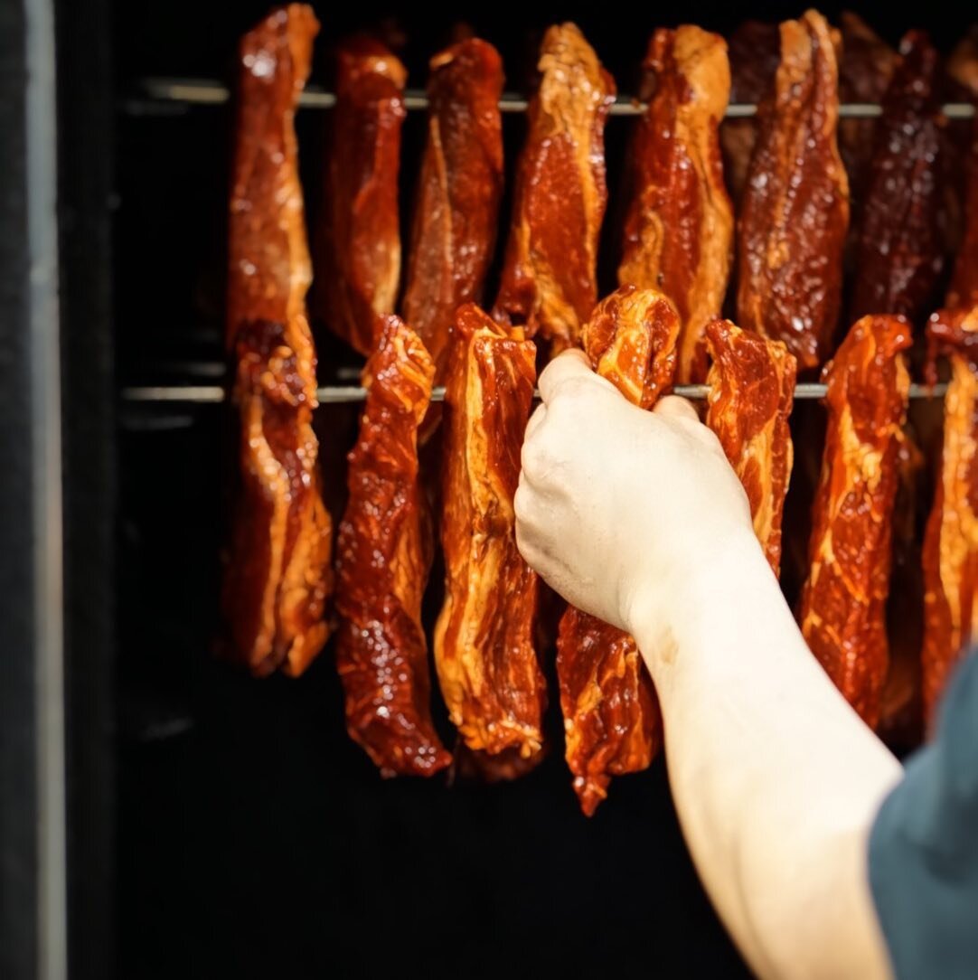 Starting the day by preparing our very own BBQ pork! Marinated and roasted in-house, this style of preparation started in Canton and is incredibly popular amongst eateries in Southern China. 

#noodleholicstucson #tucson #arizona #tucsonlocal #tucson