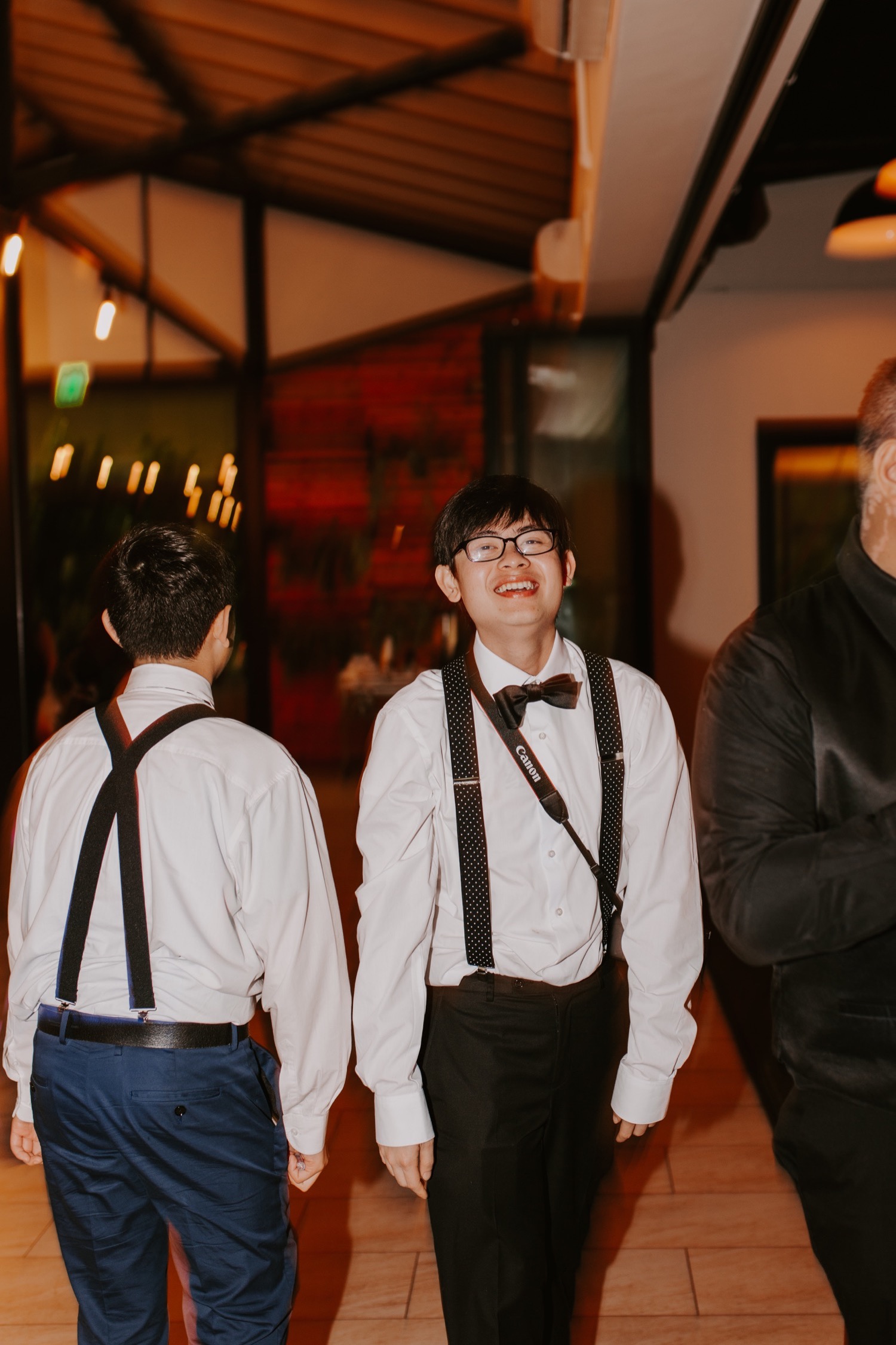 twenty-eight-irvine-wedding-california-traditional-vietnamese-tea-ceremony86.jpg