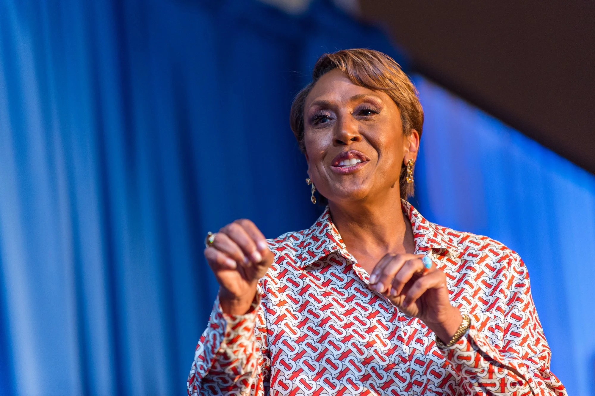 EVENTS_ROBIN ROBERTS_PEOPLESHARE_20190926_DSC_4476-2.jpg