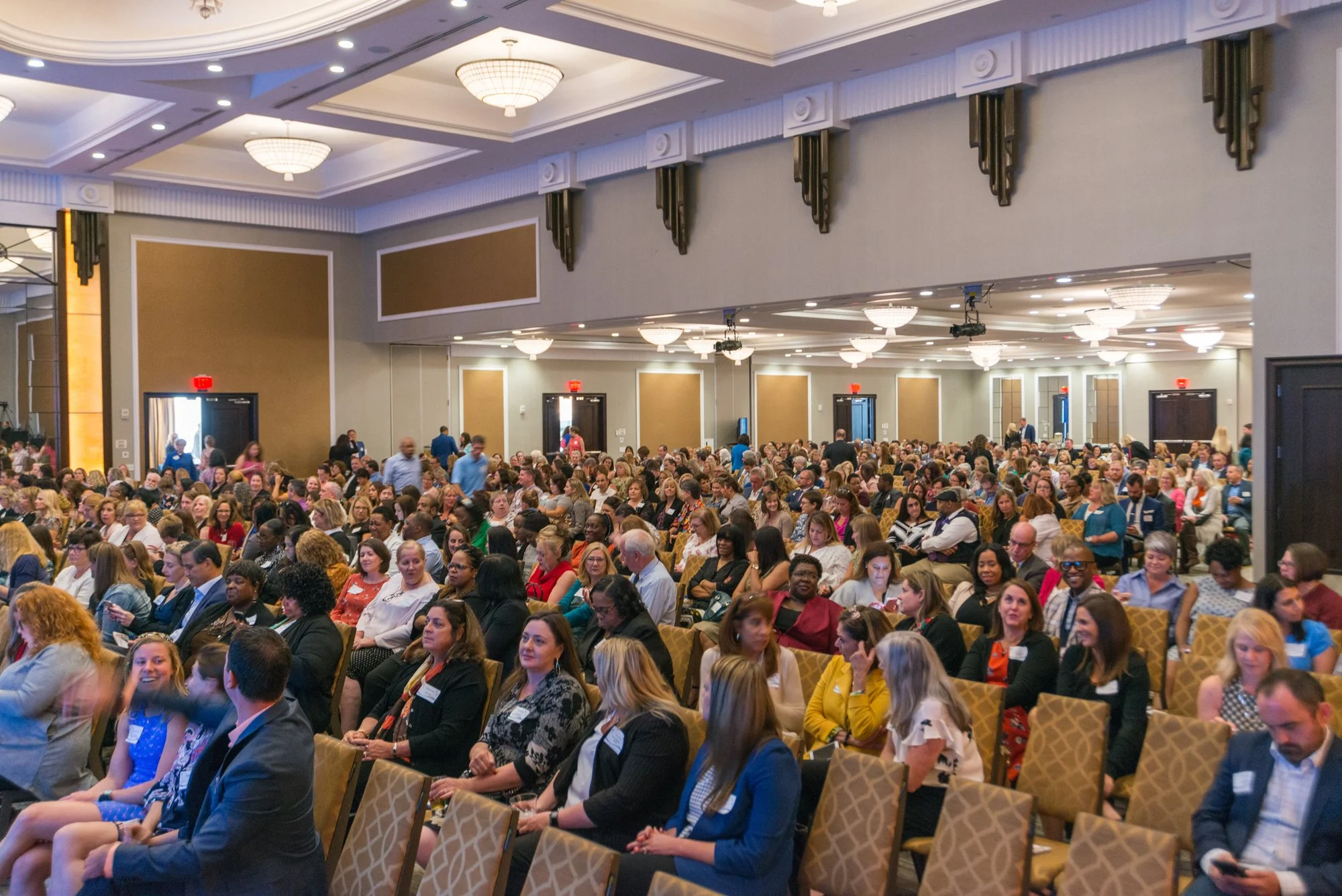 EVENTS_ROBIN ROBERTS_PEOPLESHARE_20190926_AWM_9058.jpg