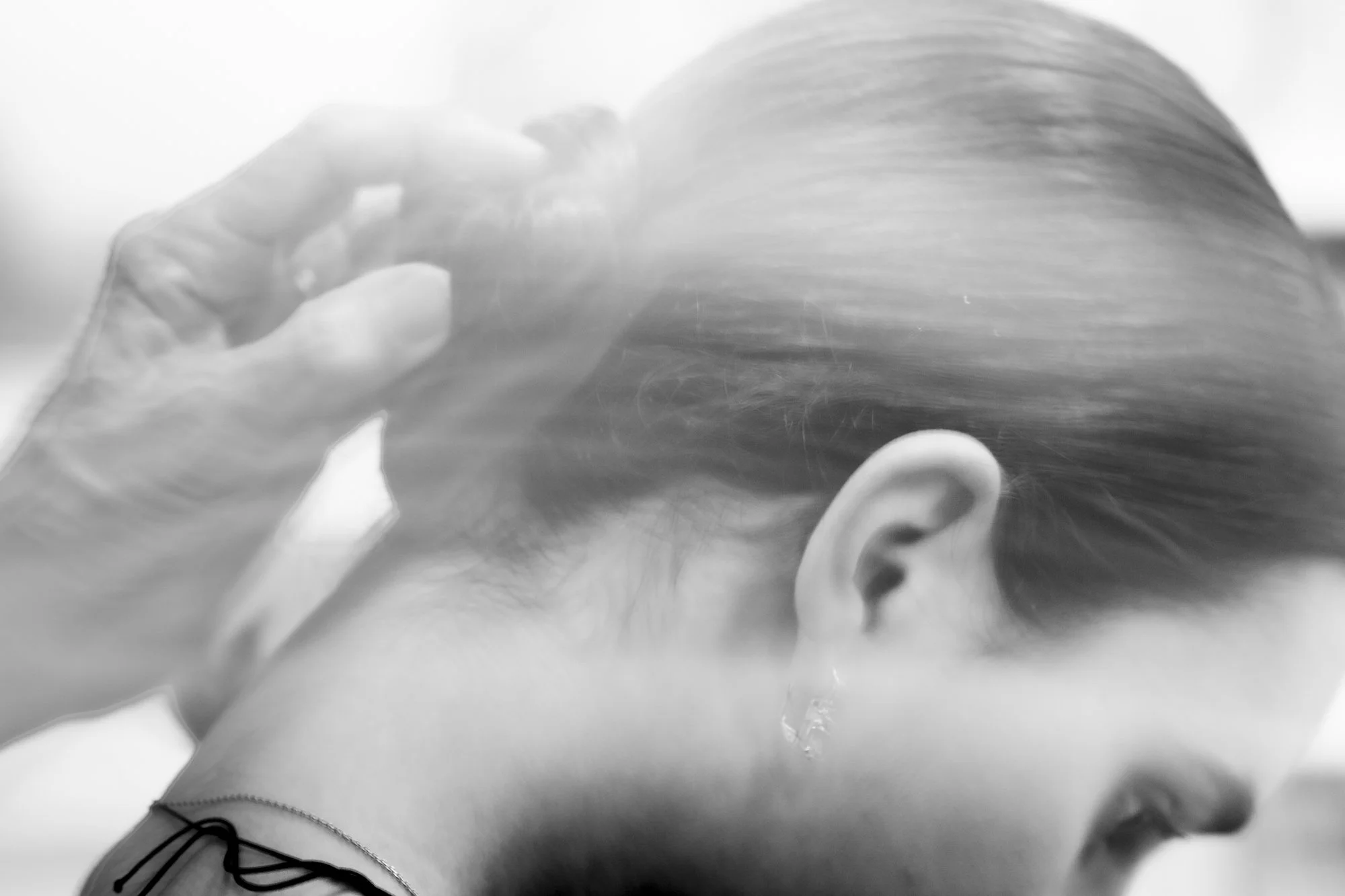 Colico Z 16 Hair and Make Up BandW 01- Photo by Valentina Zanzi.jpg