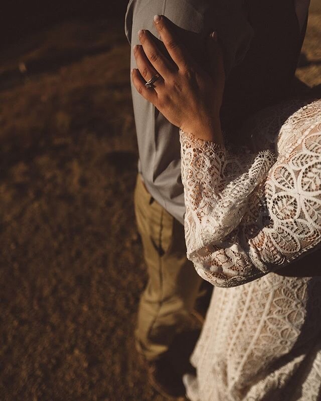 We received an awesome question in our inbox recently from someone who is in the midst of planning for a large religious + traditional wedding -
.
Can elopements be religious?
.
She said that she wishes they had chosen to elope but is wondering if th