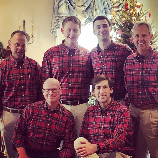 What happens when the Van Meters find a BOGO sale on plaid shirts? This picture.
🎄Merry Christmas!!🎄#foreverplaid #literally