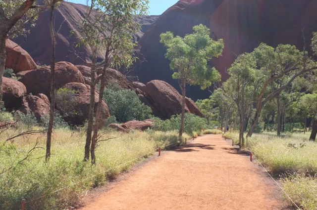 Uluru-6.jpg