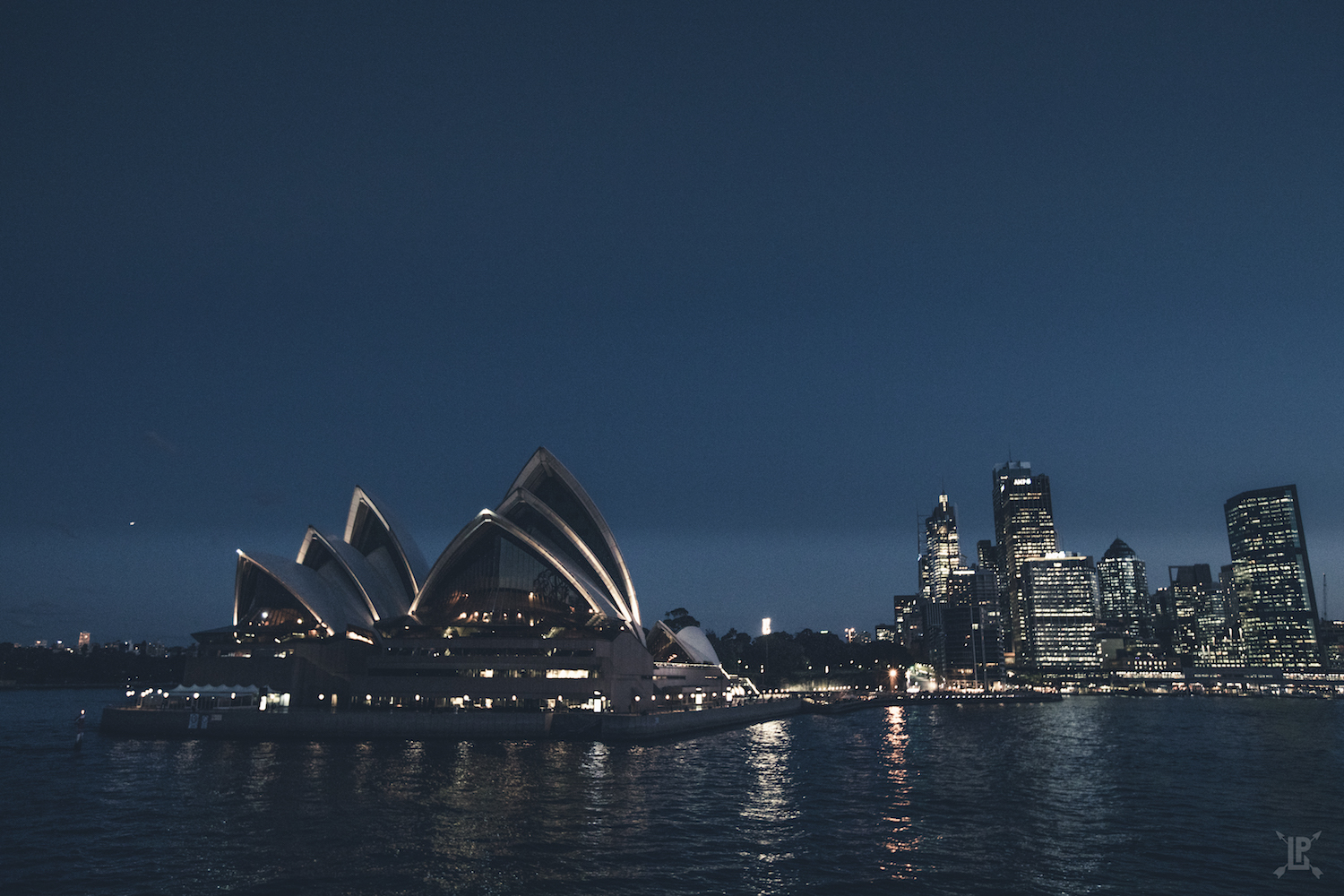 Night shot from the Captain Cook Night Cruise Canon 5D Mark IV, 16-35mm | f/4, 1/60 sec, ISO 3200