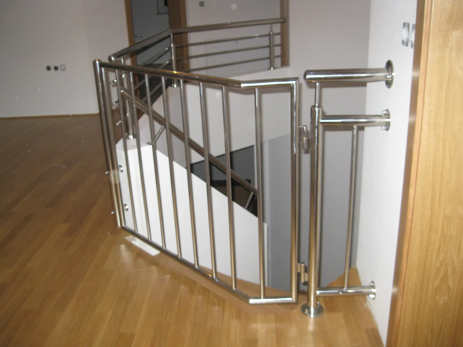 inox+notranje+ograje+01.jpg