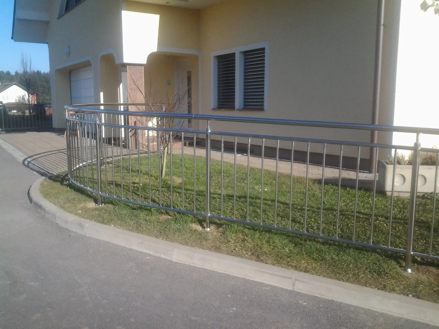 inox+zunanja+ograja+01.jpg