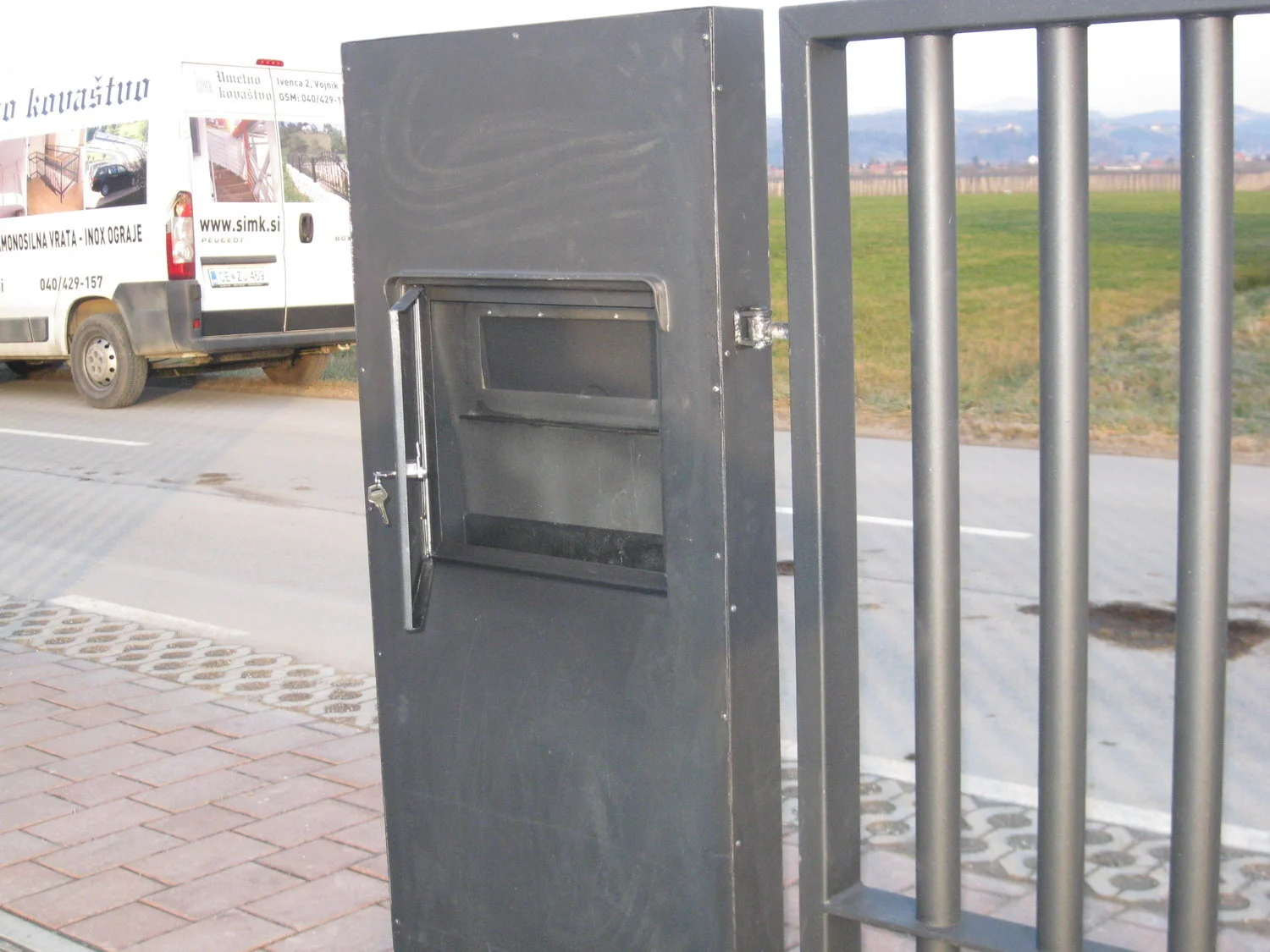 Samonosilna+drsna+vrata+08.jpg