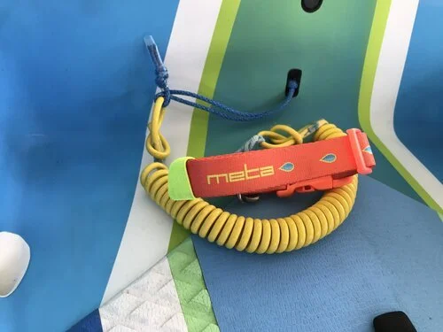meta leash connect SUP 9' yellow orange.jpeg