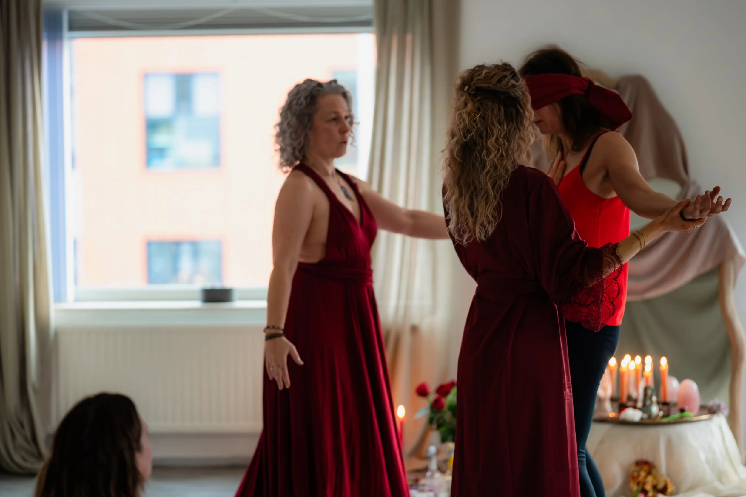 vrouwencirkel-retreat zomer-vrouwenretreat-embodiment-sisterhood zomer retreat-retraite voor vrouwen