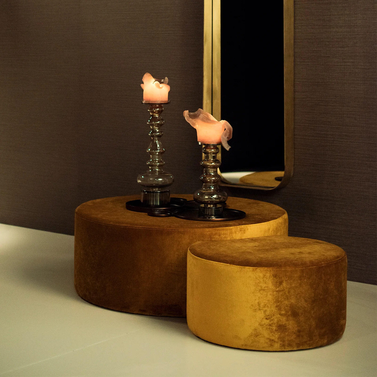 Rapture-Hudson-pouffe-set-SQ-ambiance-02.jpg