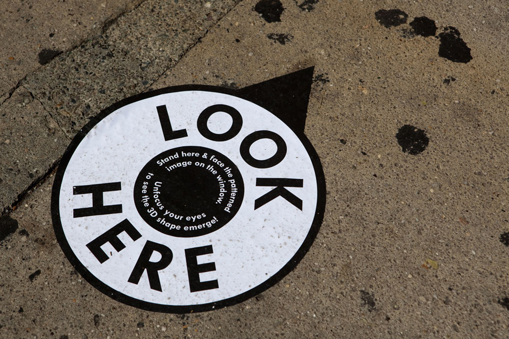 LookHere_02.jpg