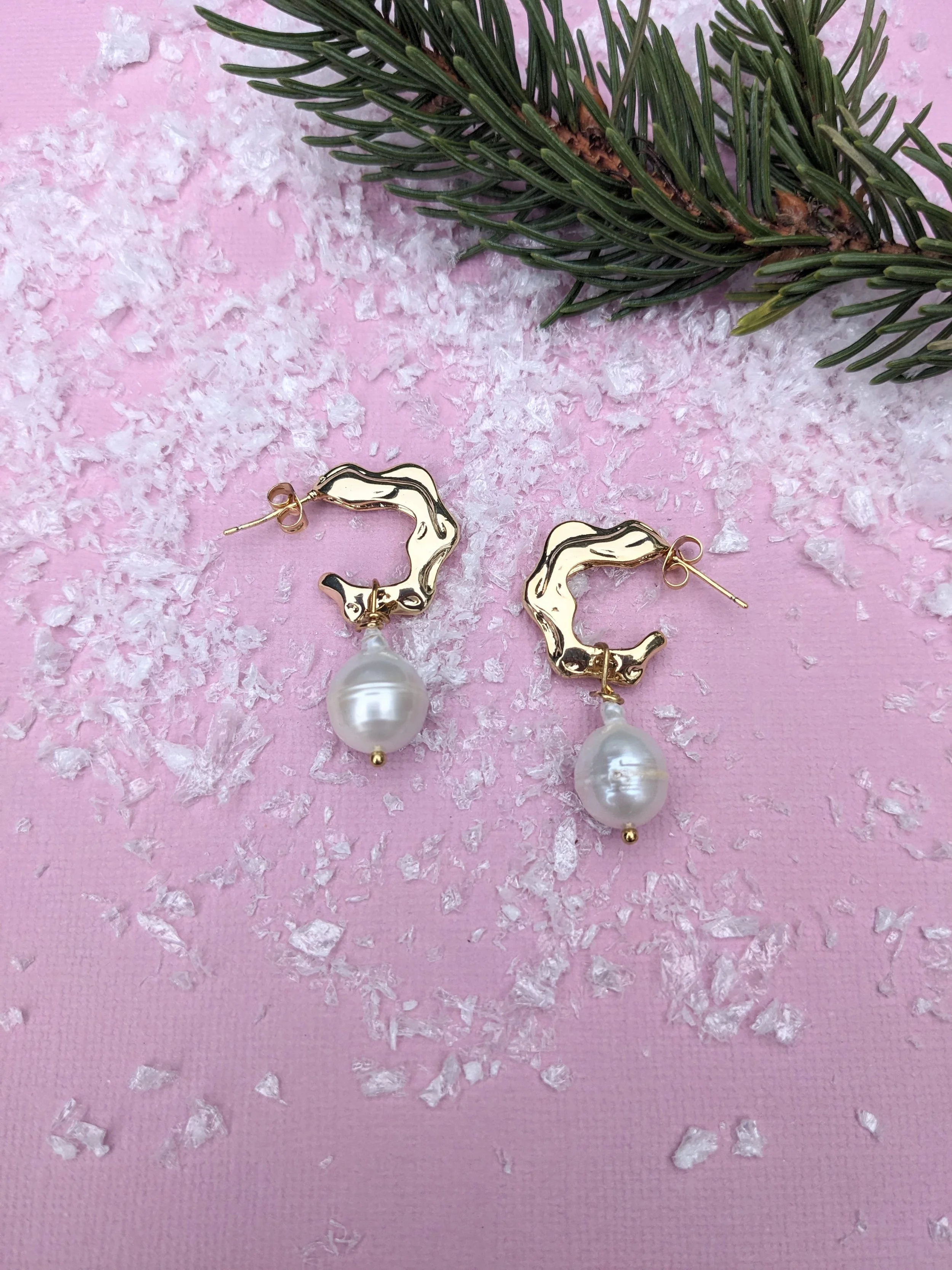 Organic Elegance Freshwater Pearl Earrings