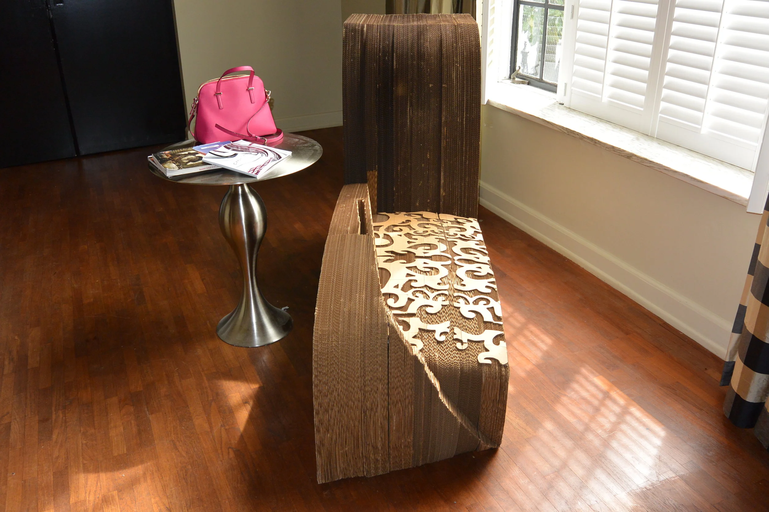 cardboard_chair 250.JPG