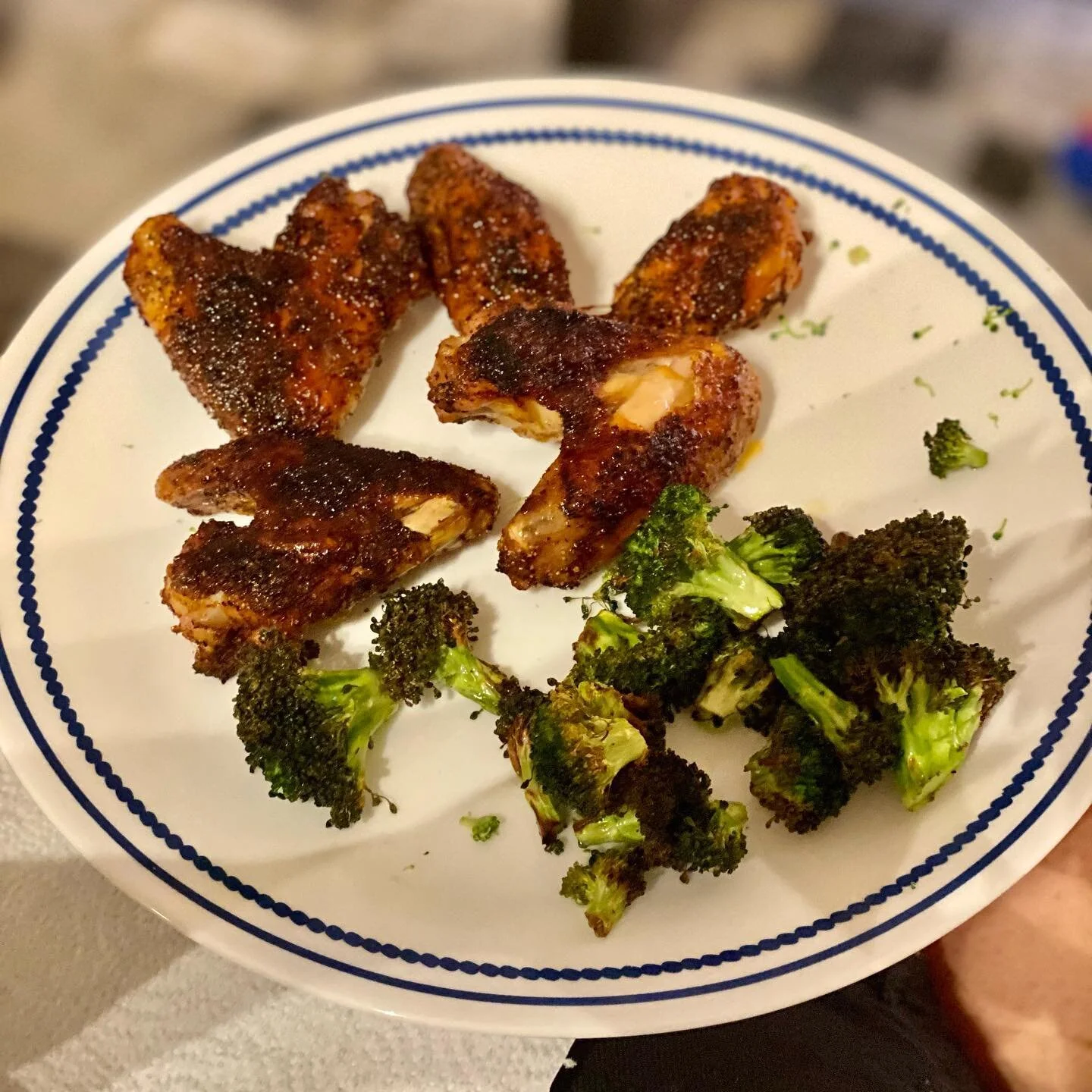 Both my mental health and taste buds absolutely LOVED tonight&rsquo;s dinner! The broccoli was cooked in our @gowiseusa air fryer and the wings were dry rubbed and baked in the oven at 425 for about 45 minutes! Super yummy and satisfying! Will defini