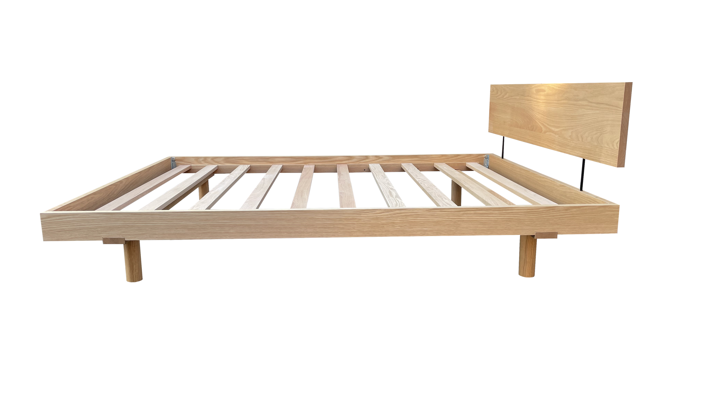 AtelierJornRedOakMastersBed.png