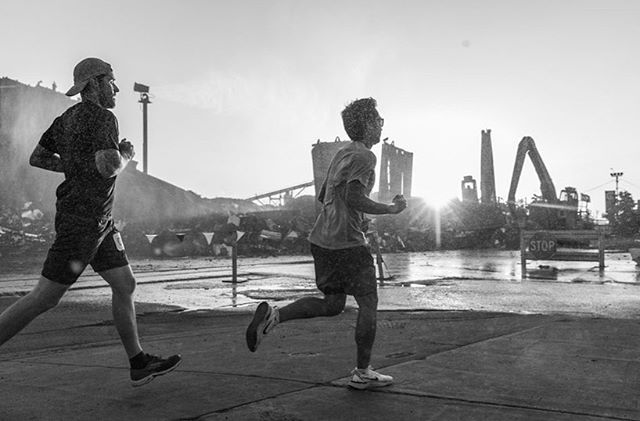 More running, more laughing. Doctors orders. Fun and much needed night with the always amazing Chicago running community. I never like to &ldquo;just show up&rdquo;, but with a busy year... sometimes that&rsquo;s what you do. #race001 #thesweatlifech