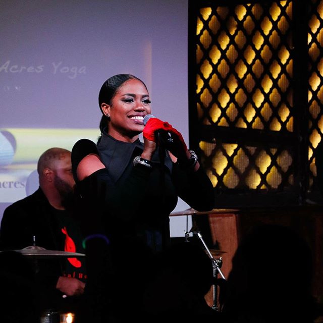 Honoring the voice of my imagination. Photography by @kerbster284 &bull;
&bull;
&bull;
&bull;
#farrahboule #theconfessionist #threeandahalfacres #fundraising #gala #celebrate #harlem #photography #ginnyssupperclub #liveband #musicians #essence #corpo