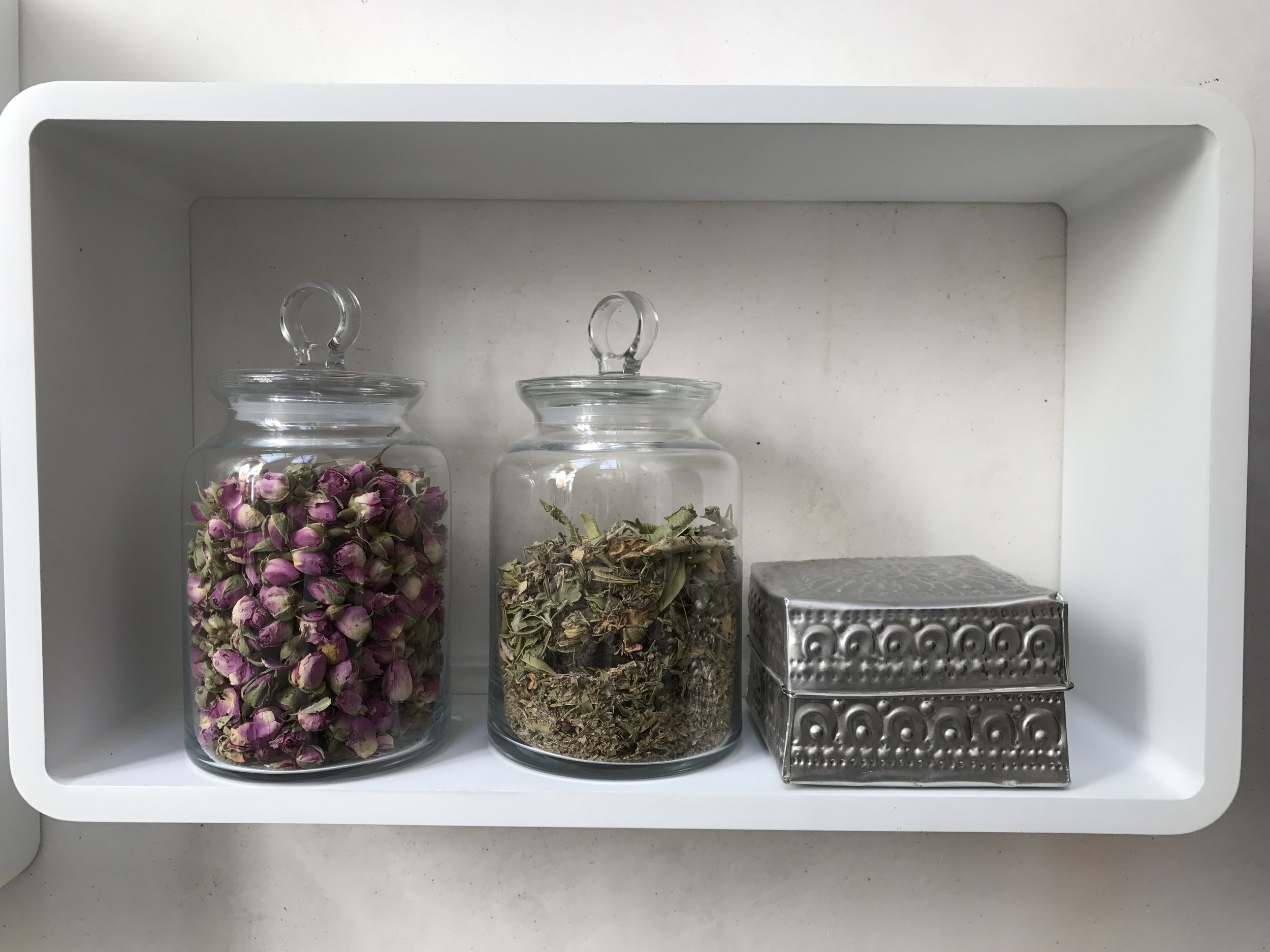 Dried Roses and Berber Tea (mix of several plants)