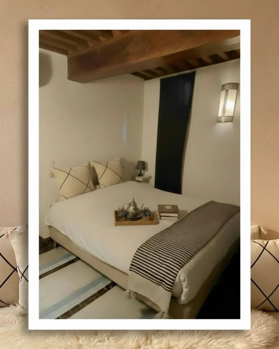 Soft light. Deep rest.
Winter in Fes.
#WinterInFes #IndoorSeason #SlowTravel #QuietLuxury #Dar7Louyat