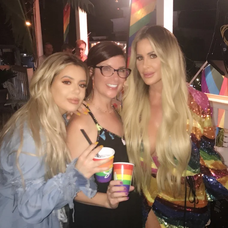 Kim Zolciak Biermann debuts new song WIG at Stoli Key West Cocktail Contest 2018