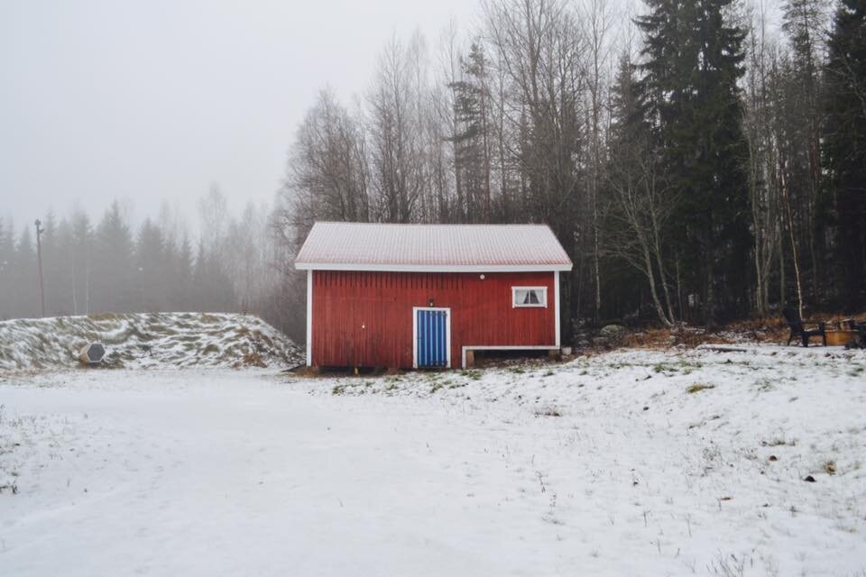  Images of Lauren’s trip and artwork created during her 1-month winter artist residency at Arteles in Finland, 2016. After the program, she also travelled up through the North to Lapland.  Arteles website   