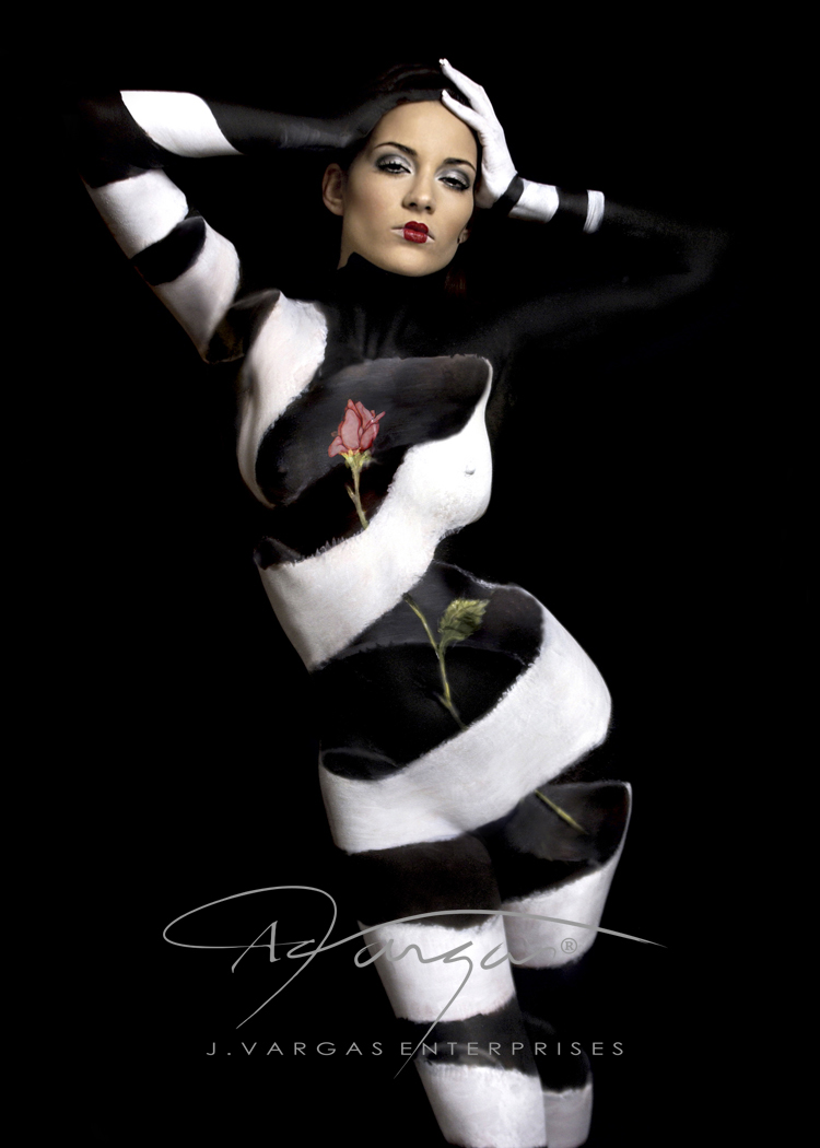 CELINA BODYPAINT2.jpg