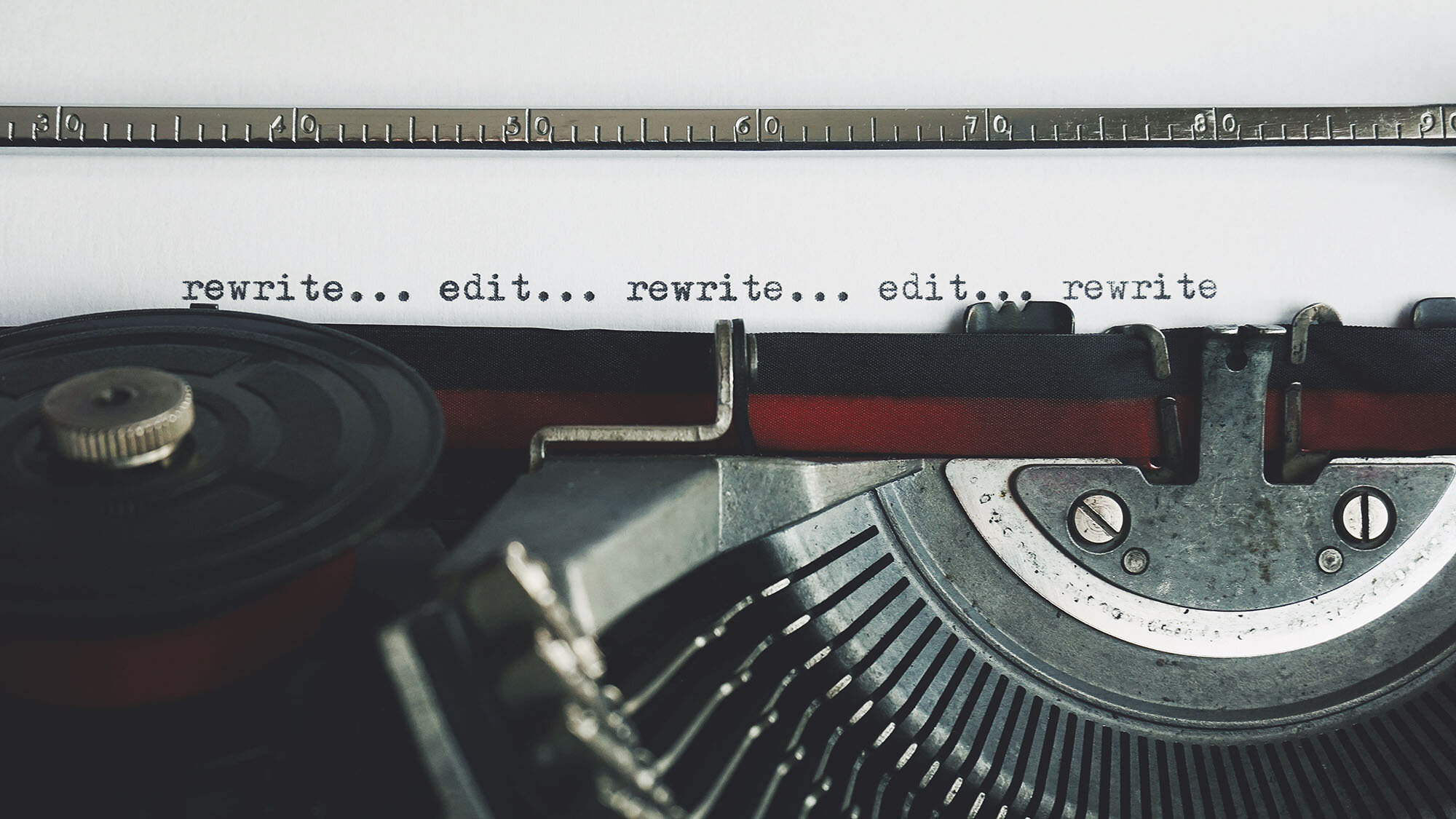 rewrite-edit-text-on-a-typewriter-3631711.jpg