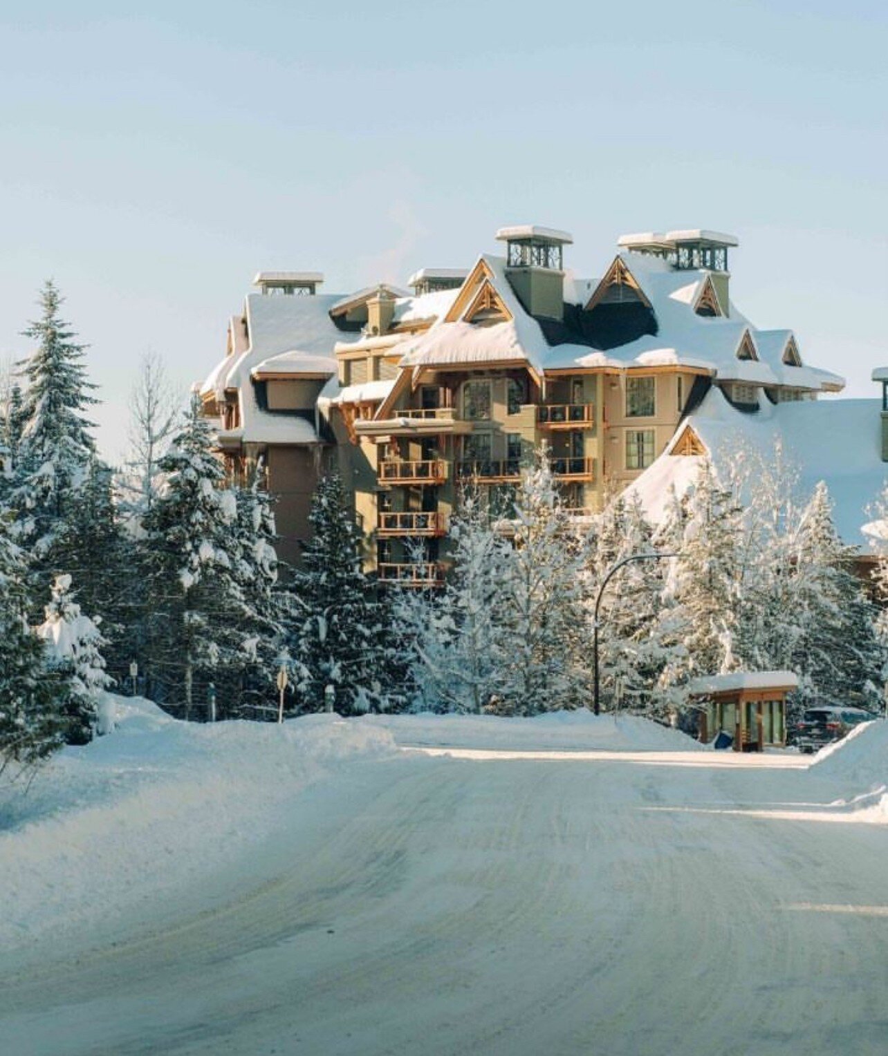 Luxury meets adventure at @fswhistler, where yearround visits are possible! With fresh powder still falling, let us know if you're looking for a last minute getaway...or look to this summer to take advantage of mountain biking and hiking trails. What