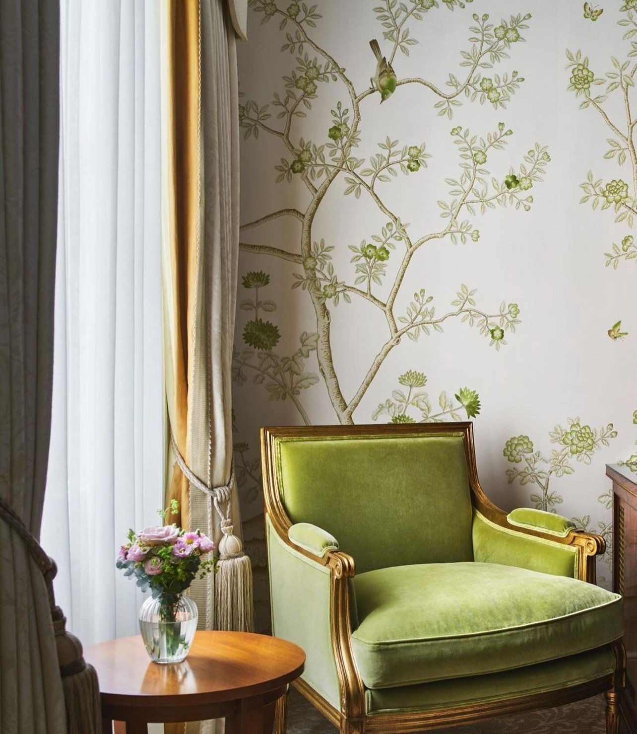 Just in time for summer, @thegoring hotel in London has just finished creating two new garden suites with views over the Goring Gardens. The suite is complete with Italian marble bathrooms, silk walls, a spacious living room, and charming design deta
