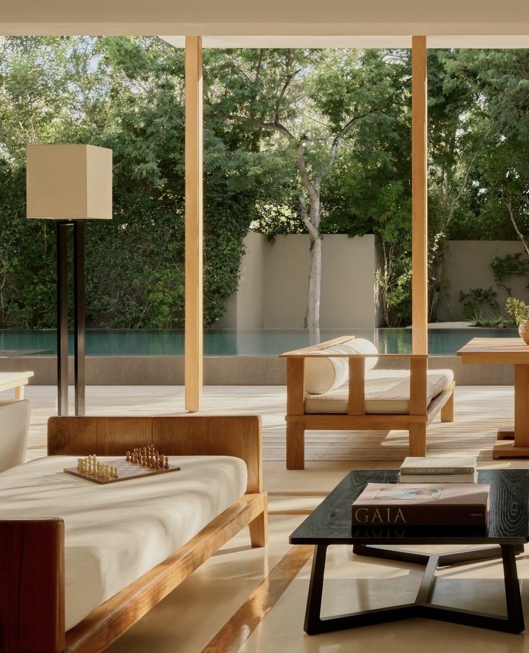 Set on the secluded northwest coast of Providenciales, Amanyara @amanyara_resort is a 5-star beachfront retreat bordering the protected reefs of Northwest Point Marine National Park in the Turks and Caicos Islands. Designed in signature Aman style, t