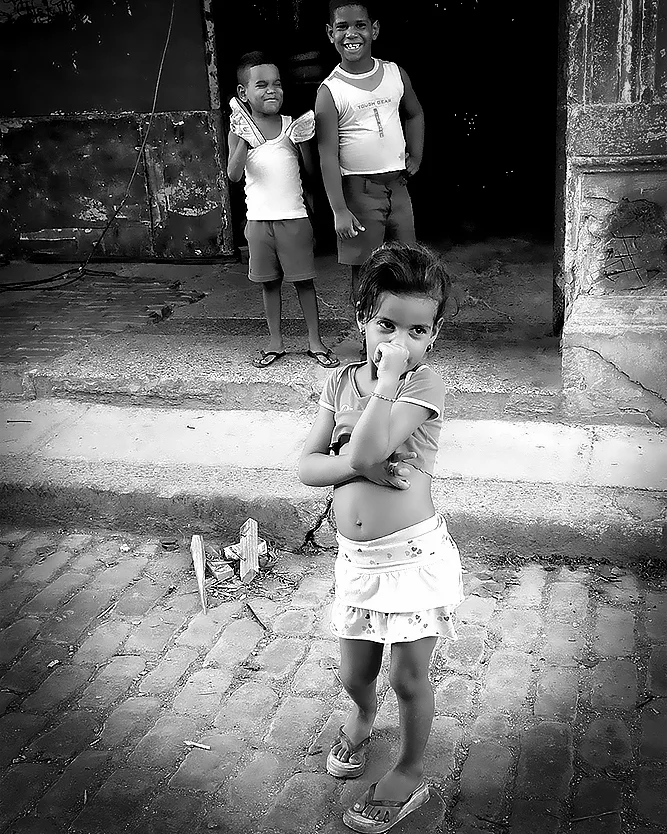 Making fun b&w.jpg
