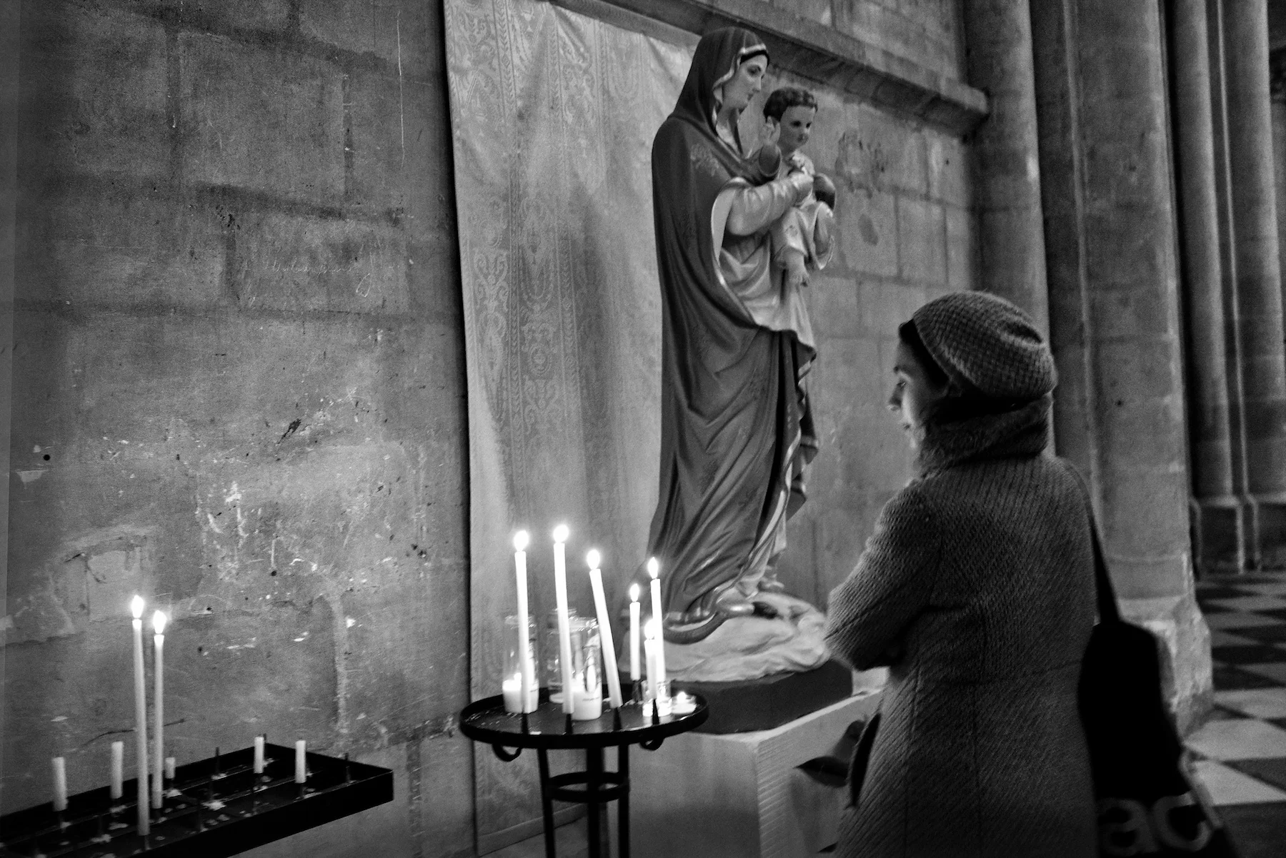 5631inprayer.jpg