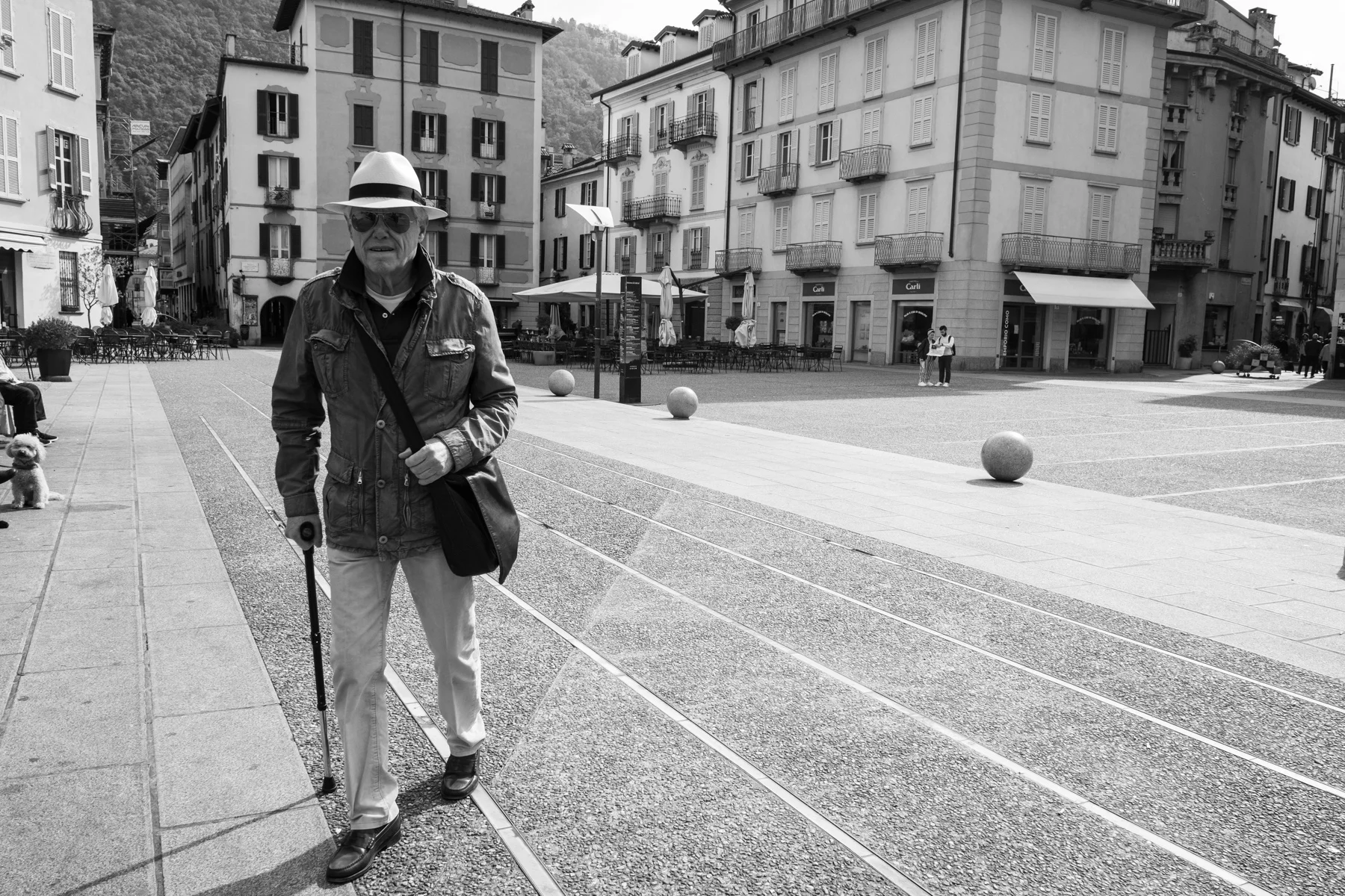 The Easter Stroll01.jpg