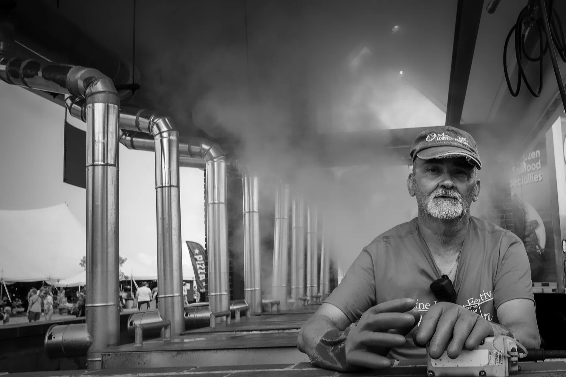 Vern Mossman master of the giant lobster cooker01.jpg
