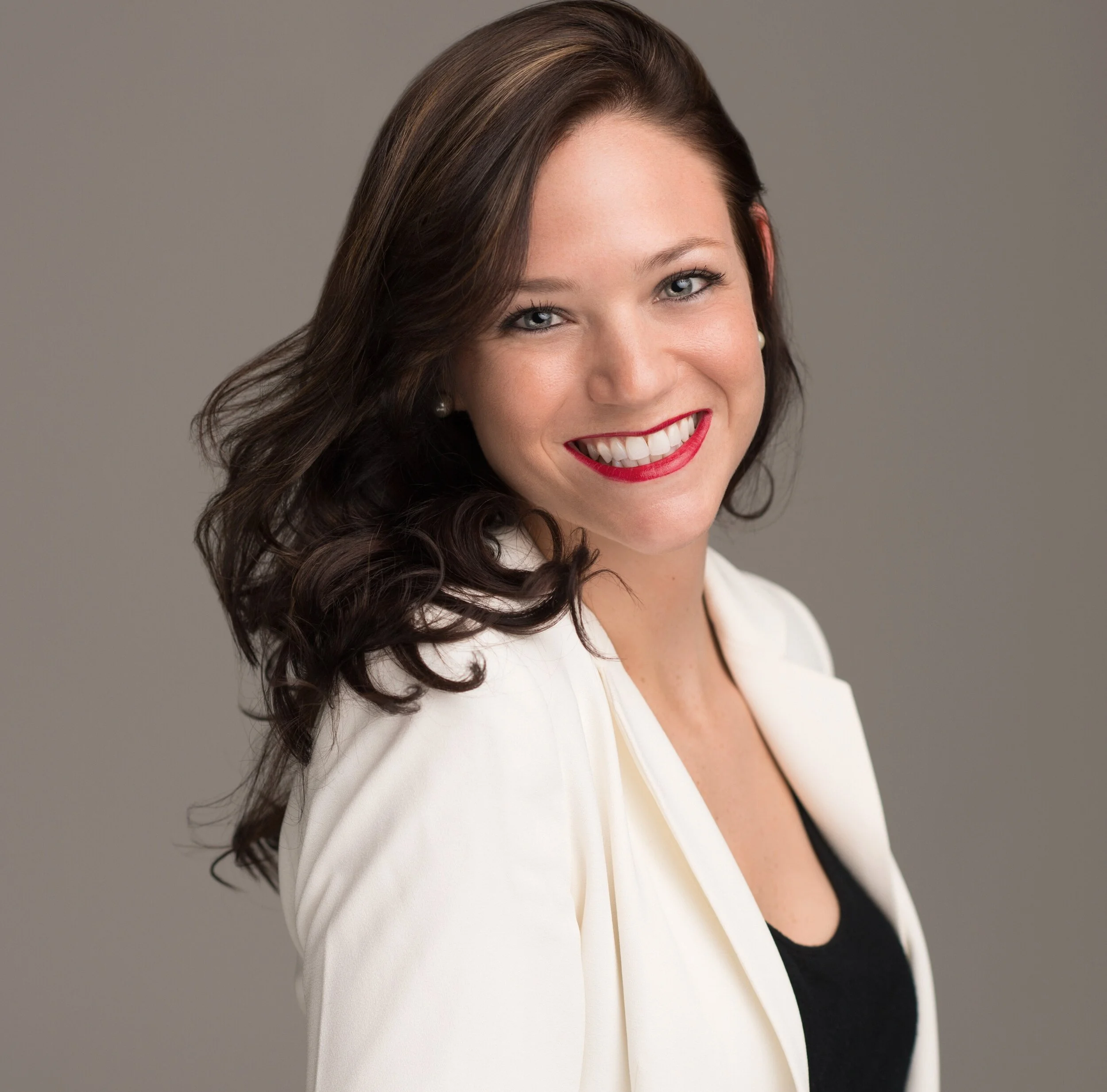 headshot cropped.jpg