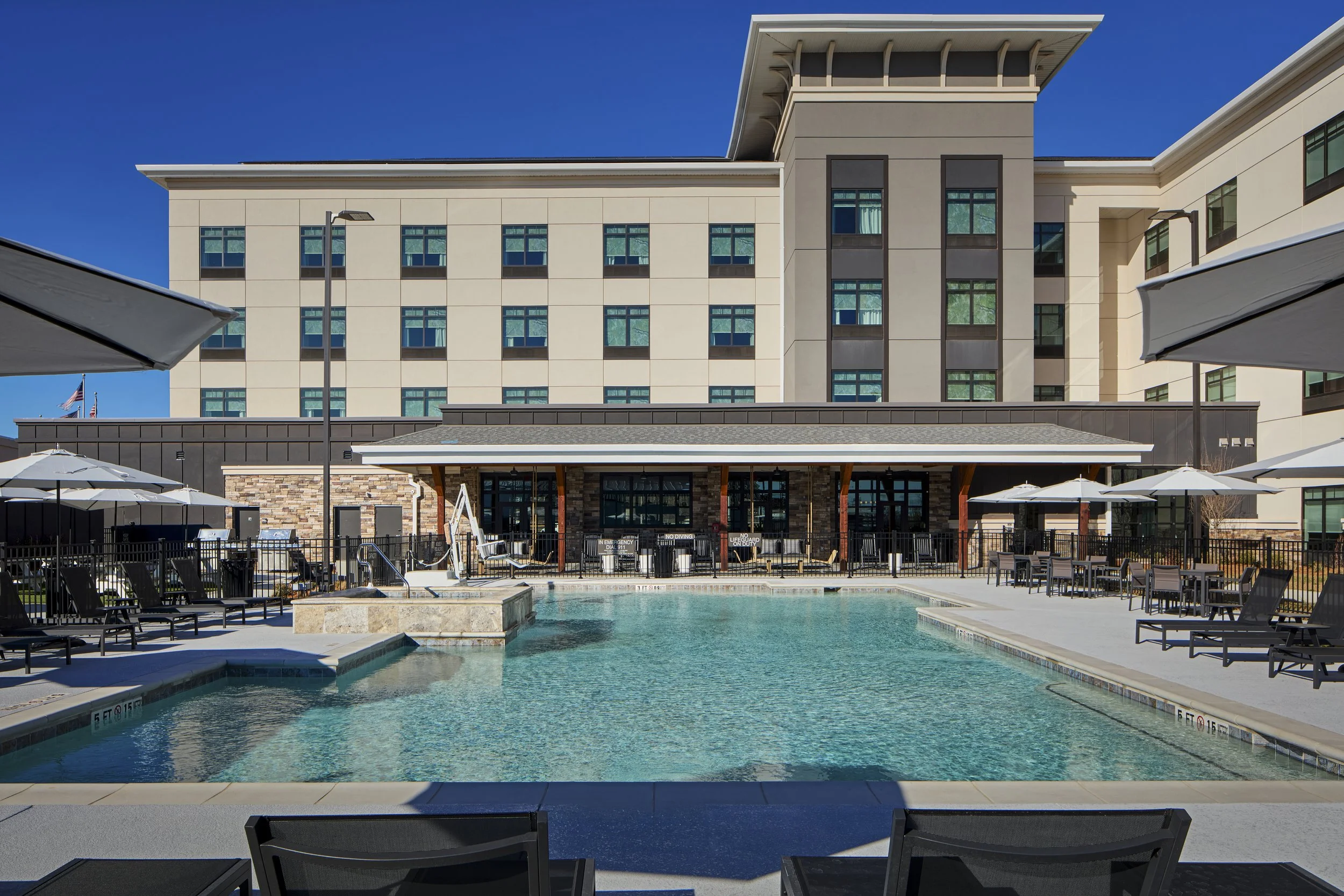 Perry_FFI_Pool_FFI5343.jpg