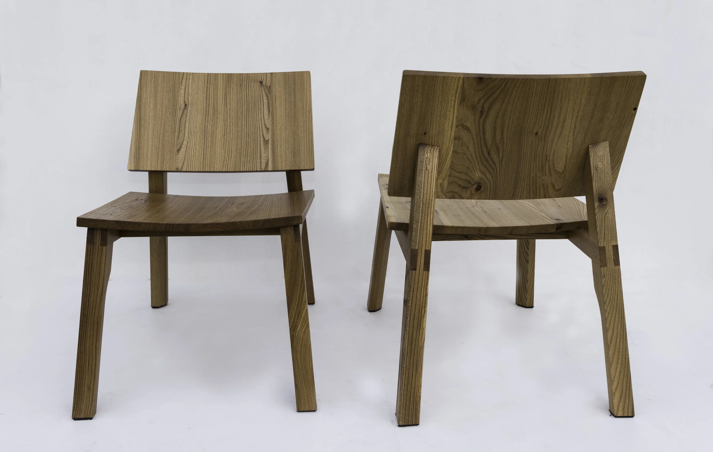 D3 Lounge chair in Brown Elm