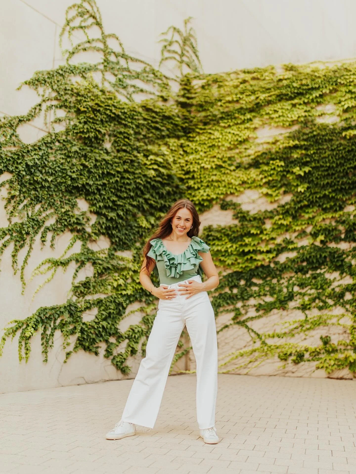 Senior photos with ANNA!!! ⭐️🌸☀️🩵🌿✨

Throwing it back to August 2023!!! 🌞💫 Anna&rsquo;s senior session was just AMAZING!!! ✨ Bright + unique outfits, allllll the classic KC spots (hello Loose Park, Nelson Atkins, + Kauffman Center!!) and of cour