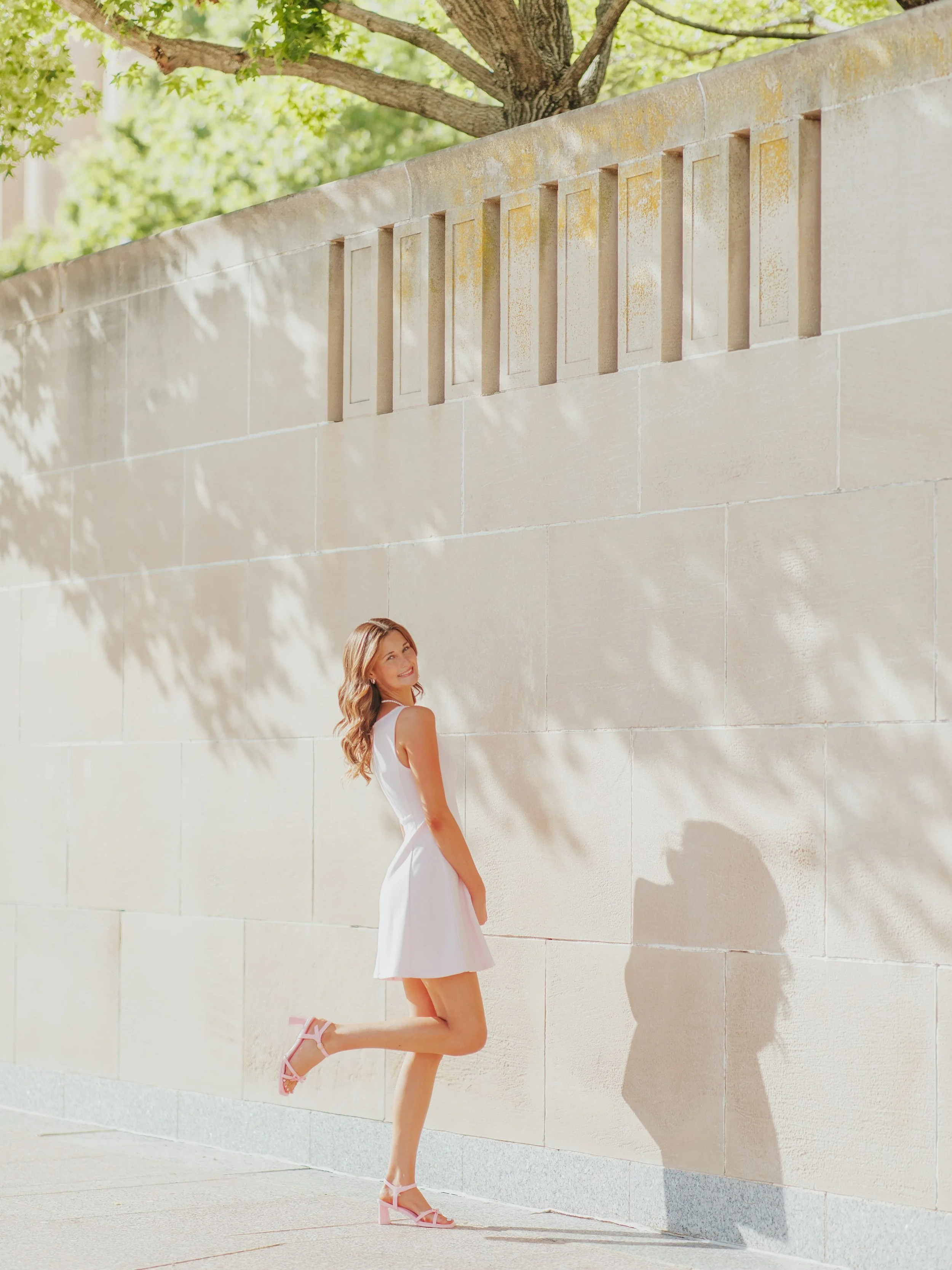 Senior photos with LILY!!! ⭐️🌿🩵🌸✨ 

The most fun night ever!!! 🤭 Lily&rsquo;s dreams for her senior session included bright colors and a classy Nelson vibe 💫 We had the BEST time adventuring around and highlighting so many special things for thi