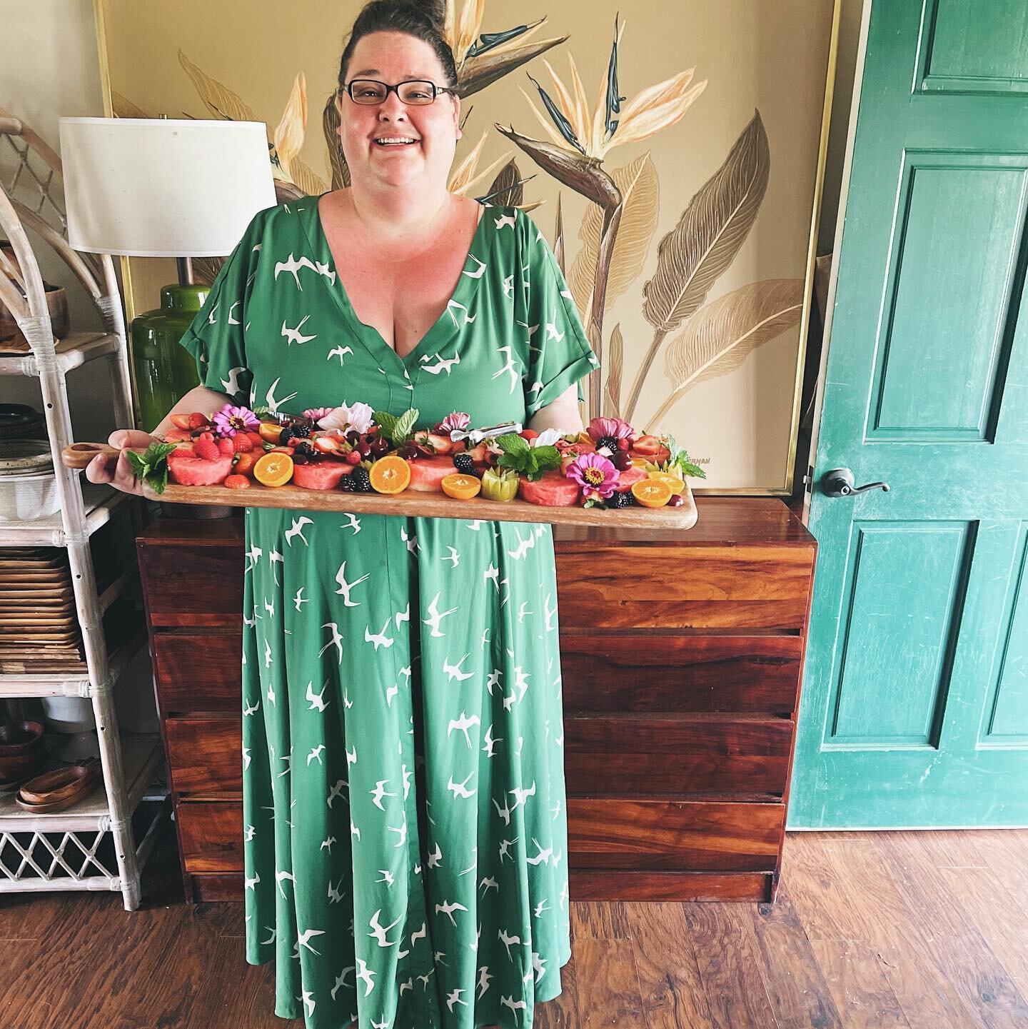 🌺 I'm Jess - the home cook, food stylist, recipe developer, dreamer and hostess with the mostest behind our heart-centered food and experience business - Hawaii Island Picnics and Provisions.

Most days you can find me dreaming up my next gathering,