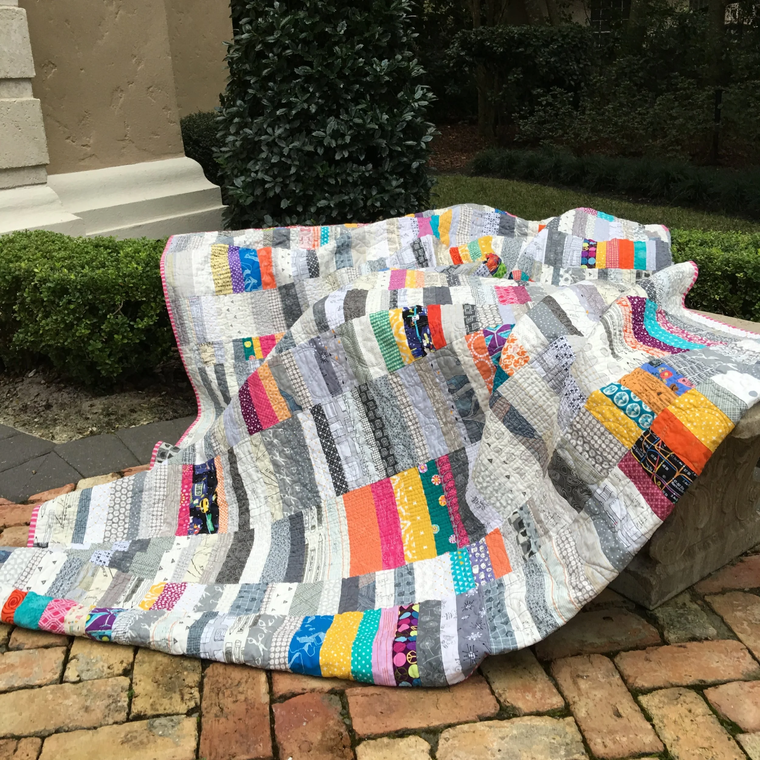 Friday Finish:  50 Shades ... quilt