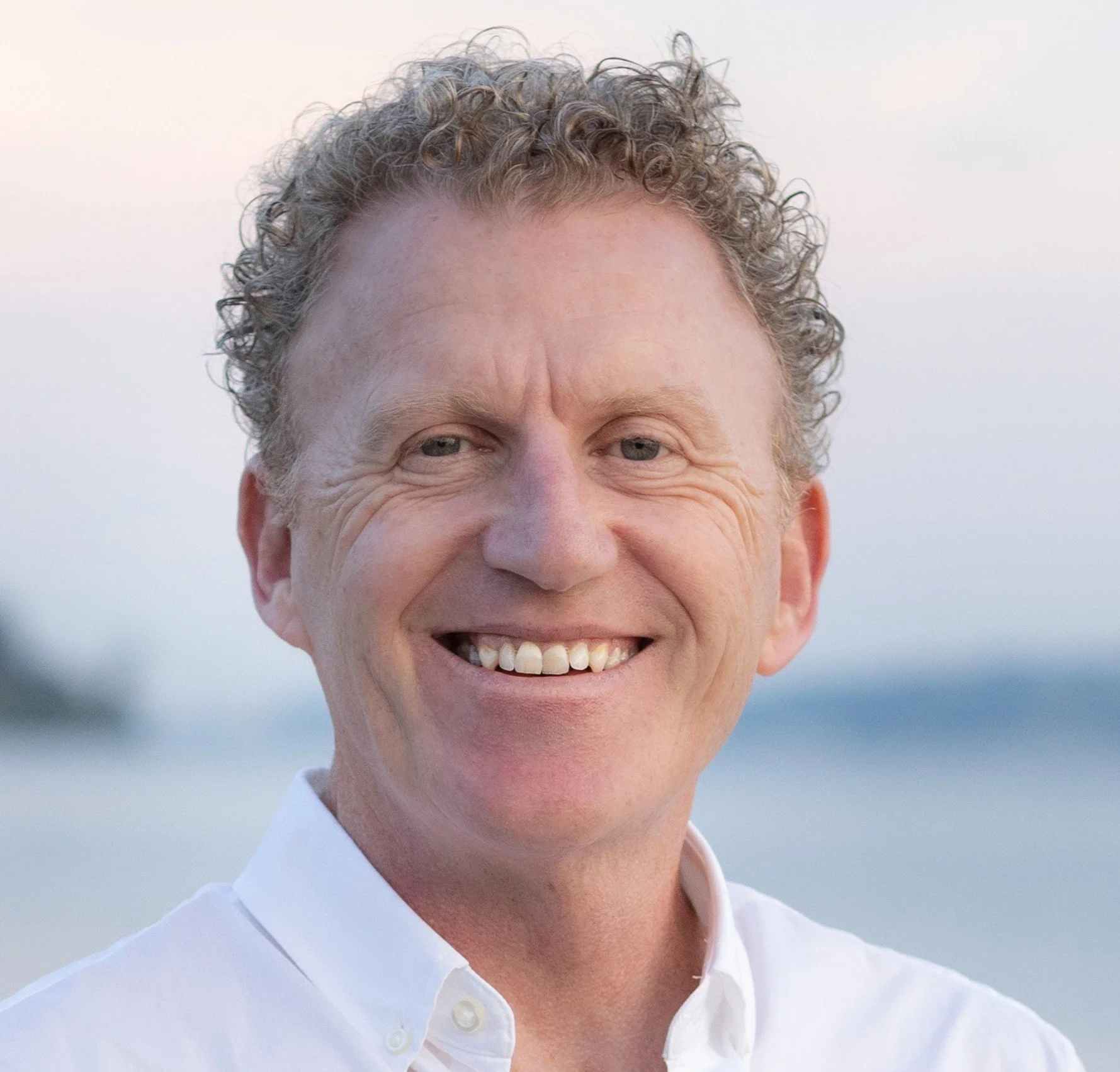 A profile photo of Mark Healy