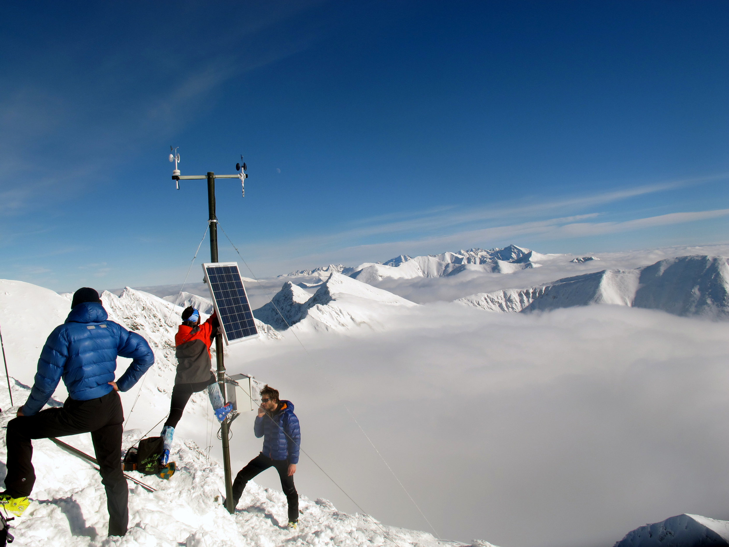 Above 2000 meters, air is thinner and clouds are lower