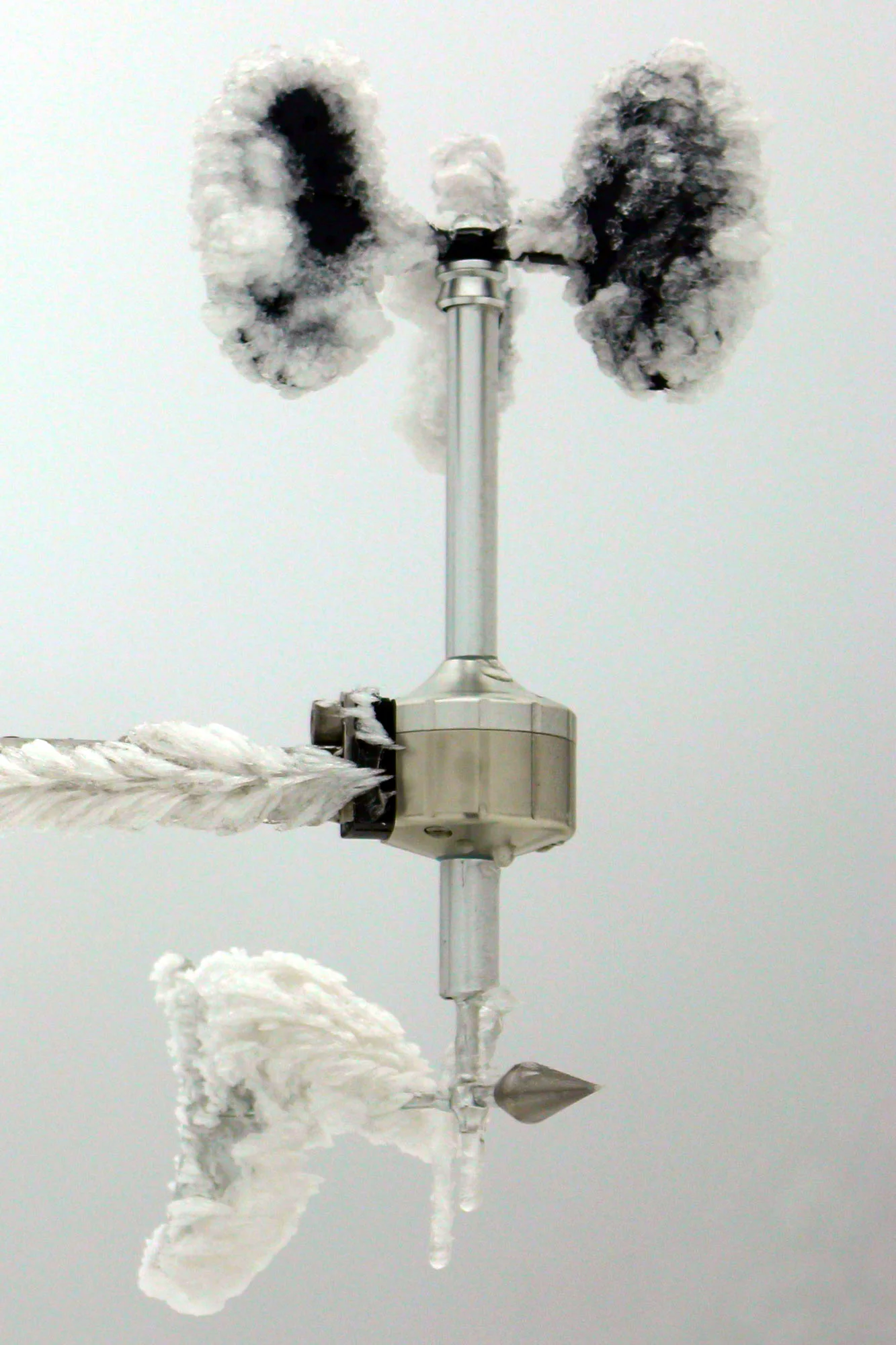 Heated Anemometer MeteoWind 2 Wiring Connection and Heater Control