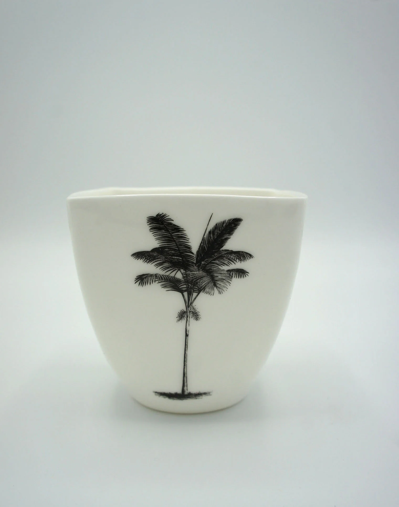 Palm Bowl - Eva Baron Interior Designer in Oxford