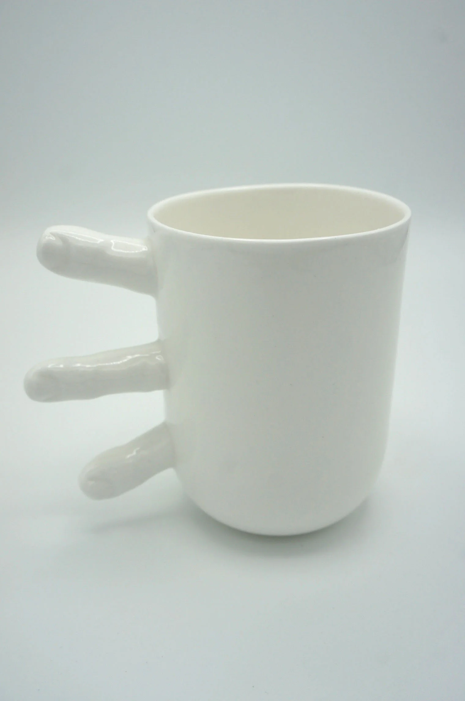 Finger Mug - Eva Baron Interior Designer in Oxford