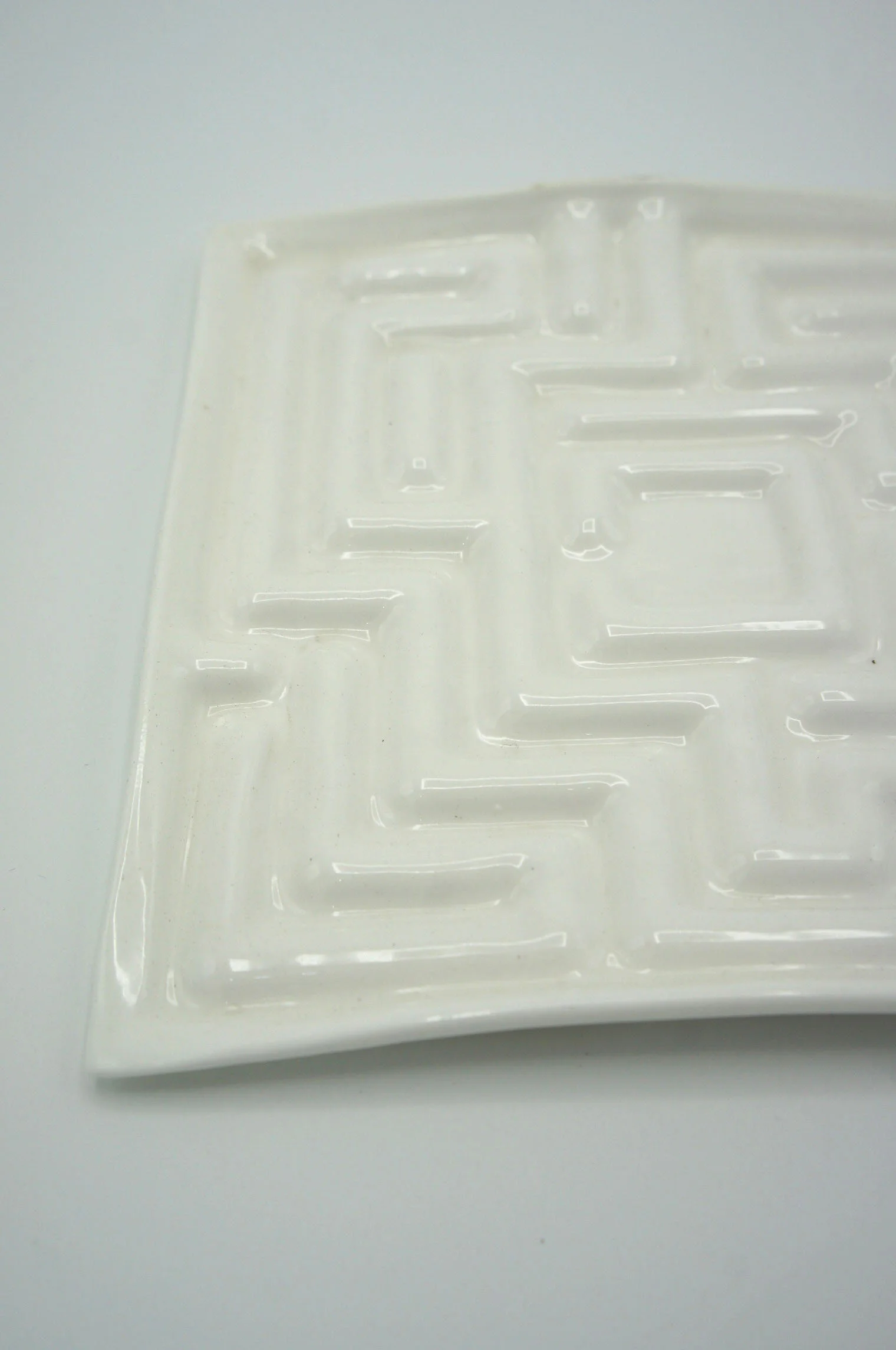 Olive Oil Bread Dipping Plate - Eva Baron Interior Designer in Oxford