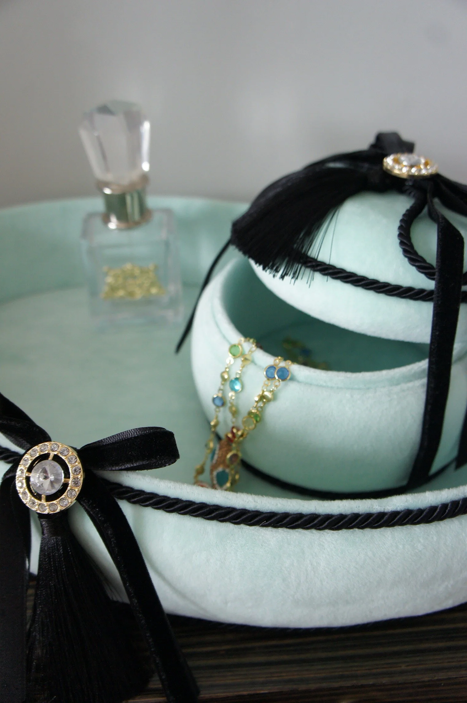 Minty Vanity Set - Eva Baron Interior Designer in Oxford