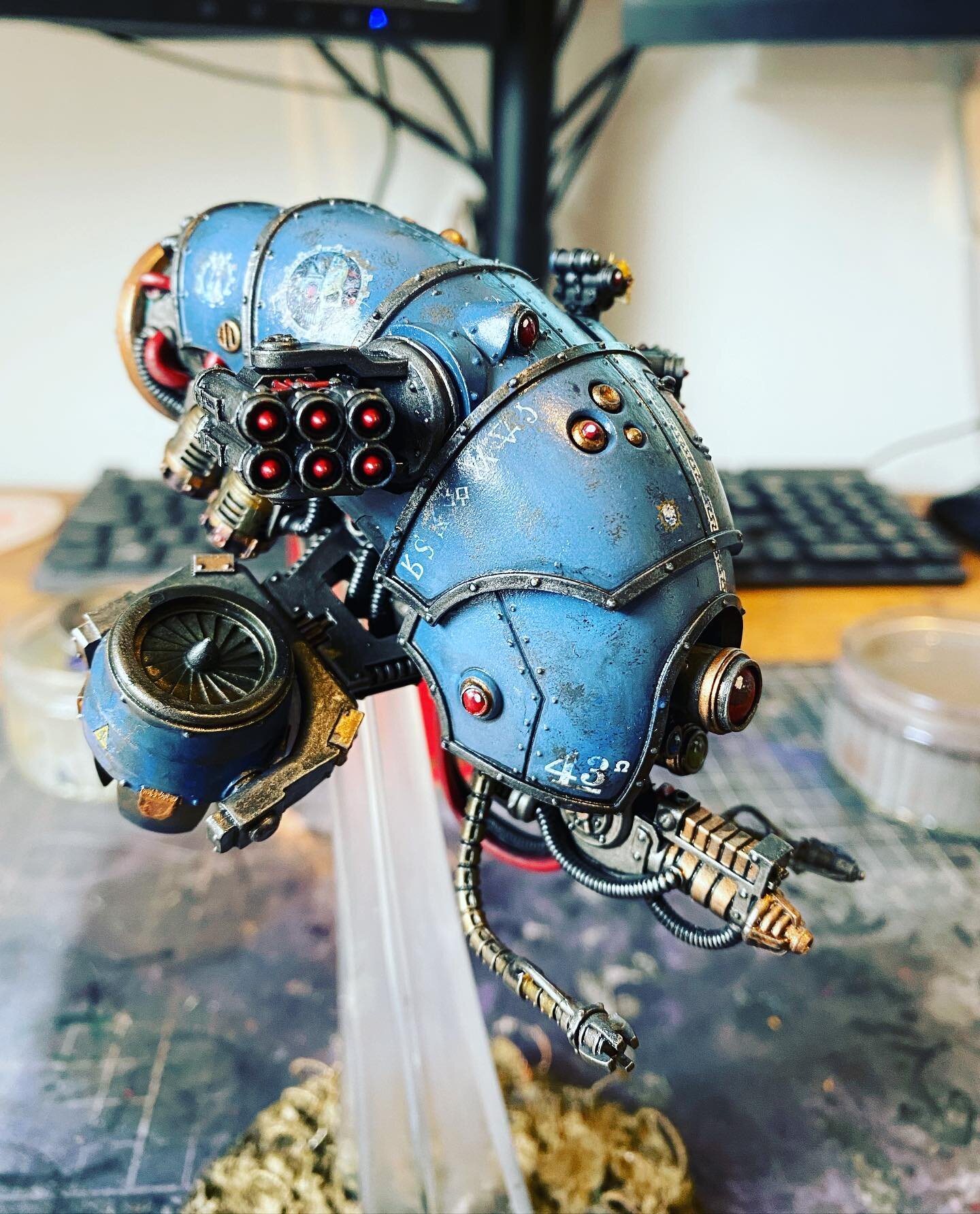 Not dead, just crazy busy! With less than a week to go for @heresy.scot time to get this eBay rescue #vulturax battle ready! Not played my #mechanicum at an even this edition, and won&rsquo;t get to until FW release rules for the new edition.

Back t